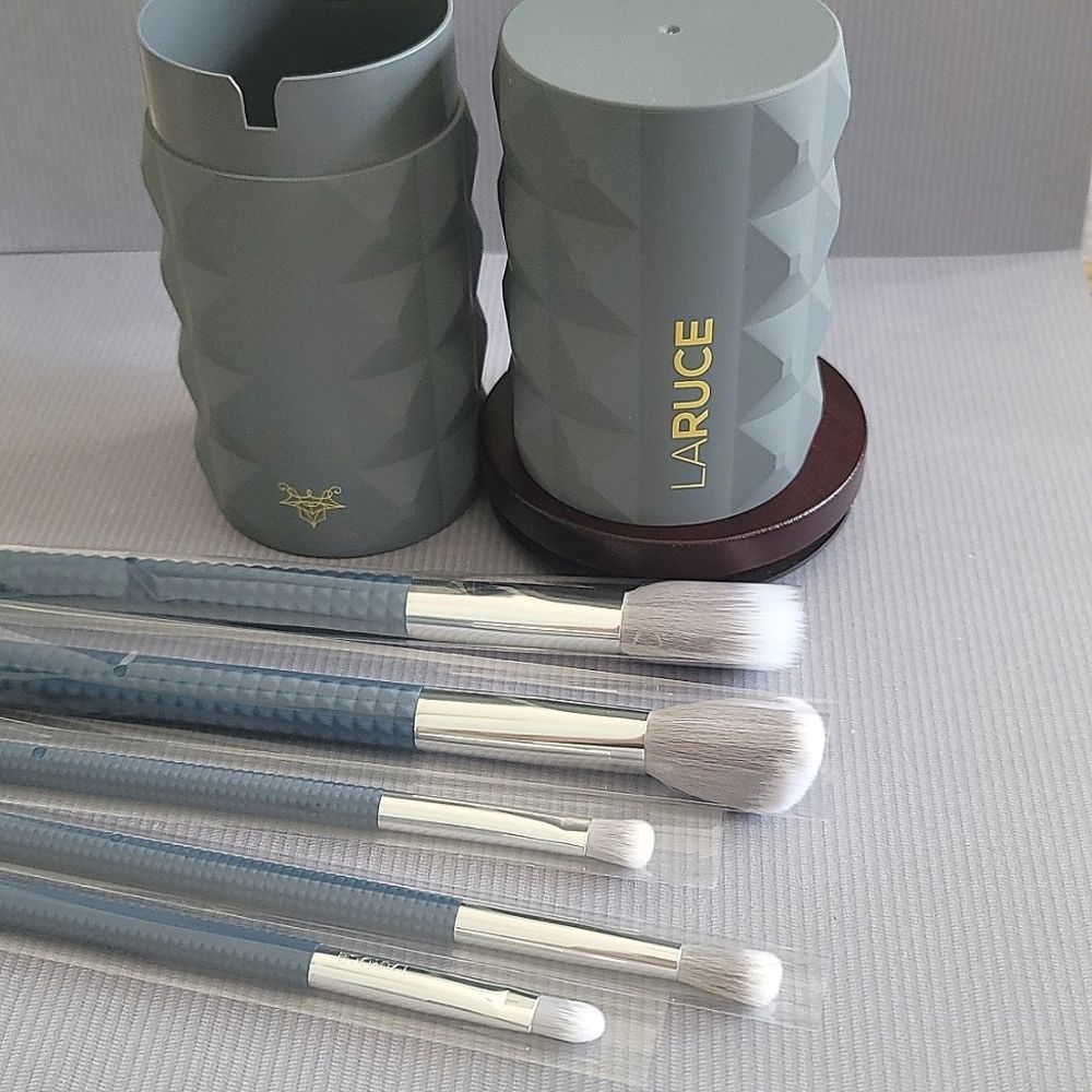 Laruce Beauty Christine 5 Piece Brush Set with Carrying Case